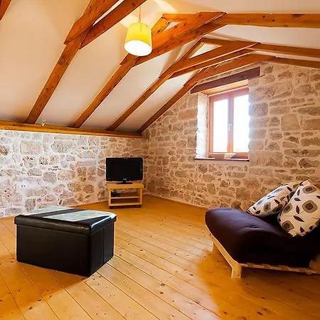 Sunny House *