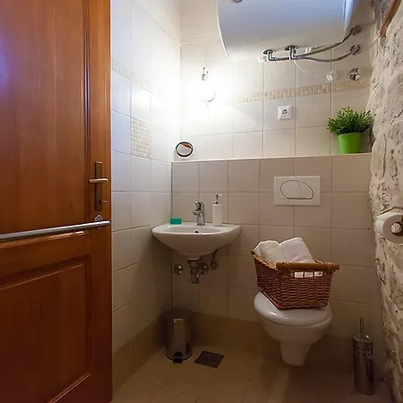 Sunny House Feriehus Dračevac