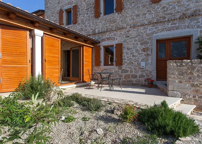 Sunny House Casa vacanze Dračevac