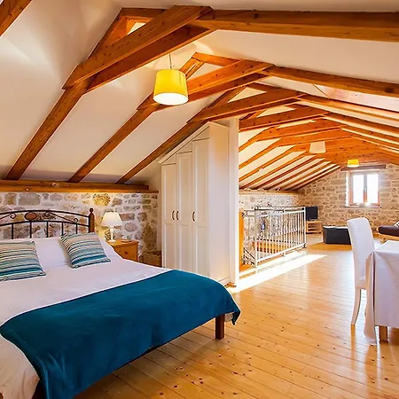 Sunny House Vakantiehuis Dračevac