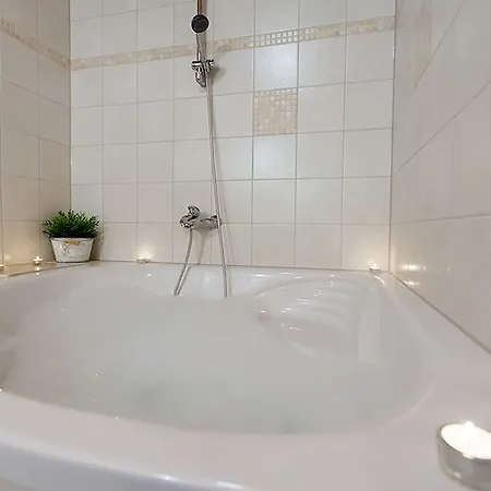 بيت للعطل Sunny House