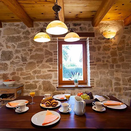 Vakantiehuis Sunny House *